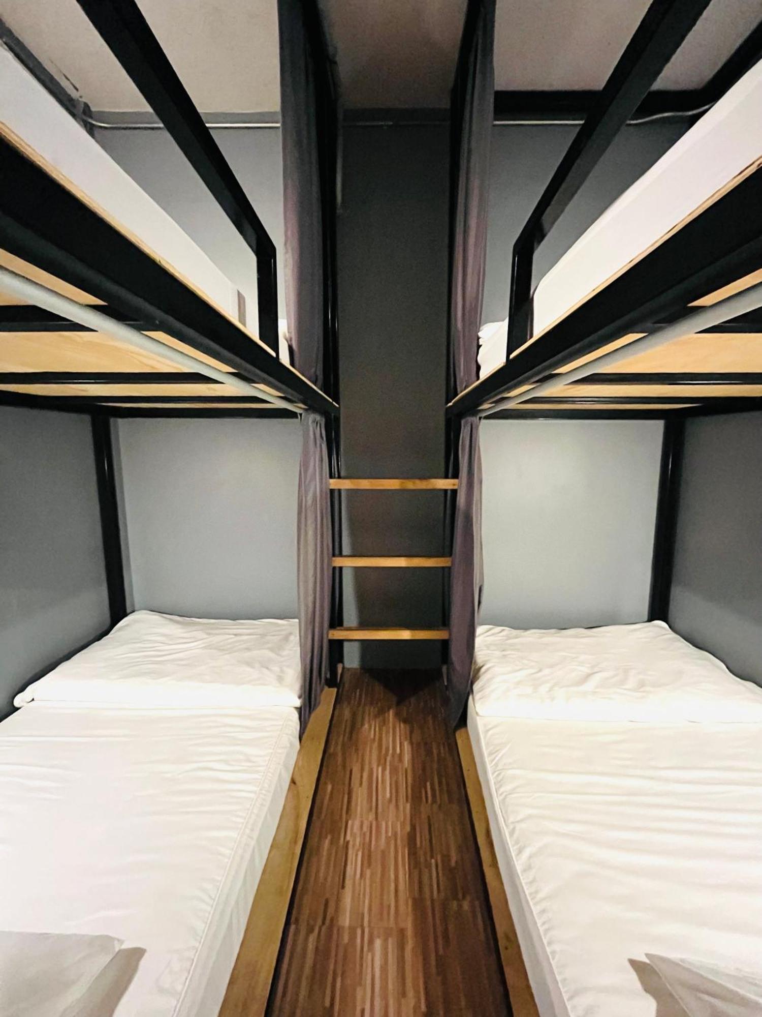 The Backpack Hostel Bangkok Eksteriør billede